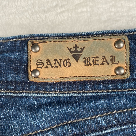 EUC Sang Real Blue Jeans - Picture 4 of 5